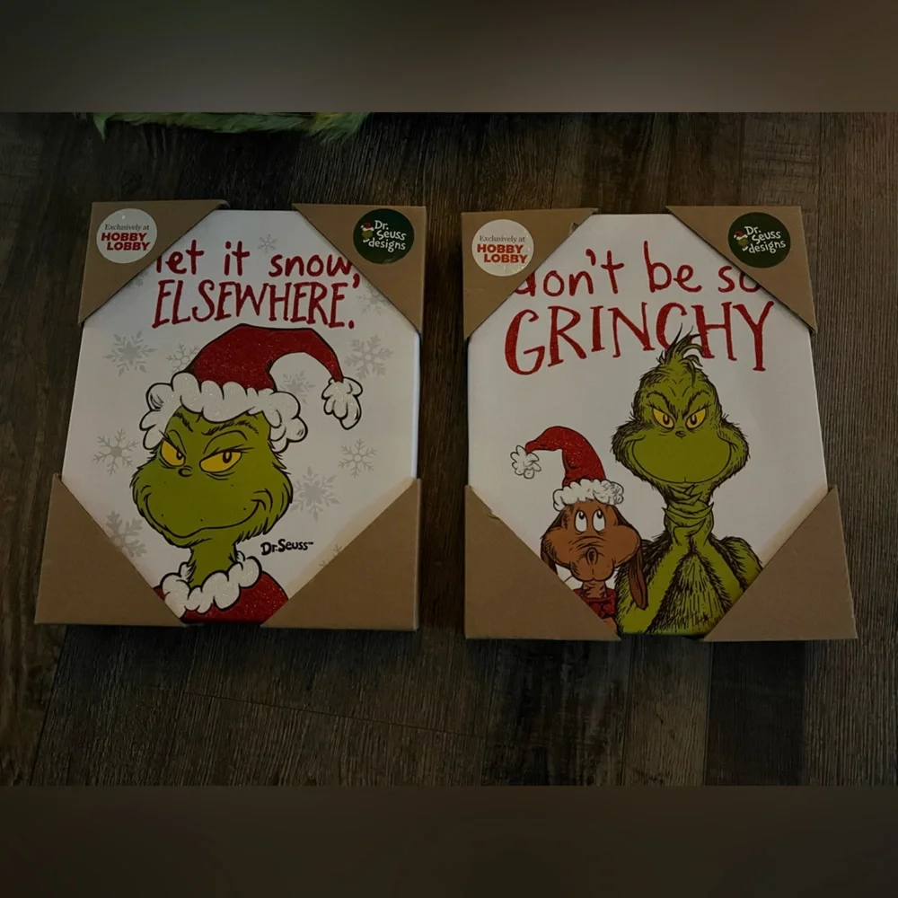 Grinch Decor - Picture 1 of 3